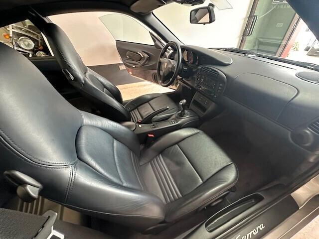 Porsche 911 Carrera cat Coupé BOOK SERVICE