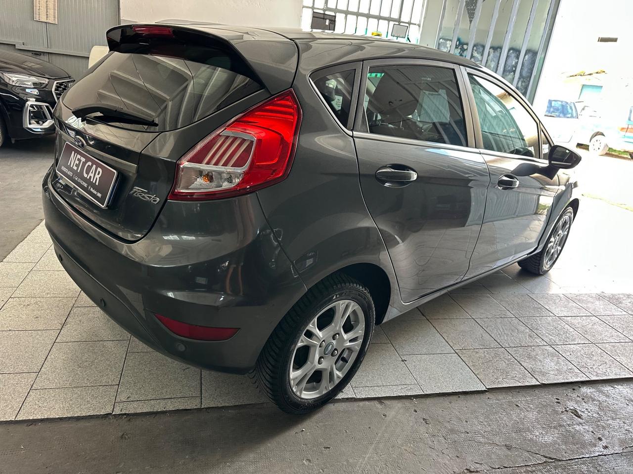 Ford Fiesta 1.4 5 porte Bz.- GPL Black & White Edition