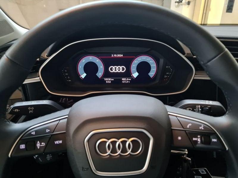 Audi Q3 35 TDI S tronic Identity Black!NAVI!CAR PLAY!