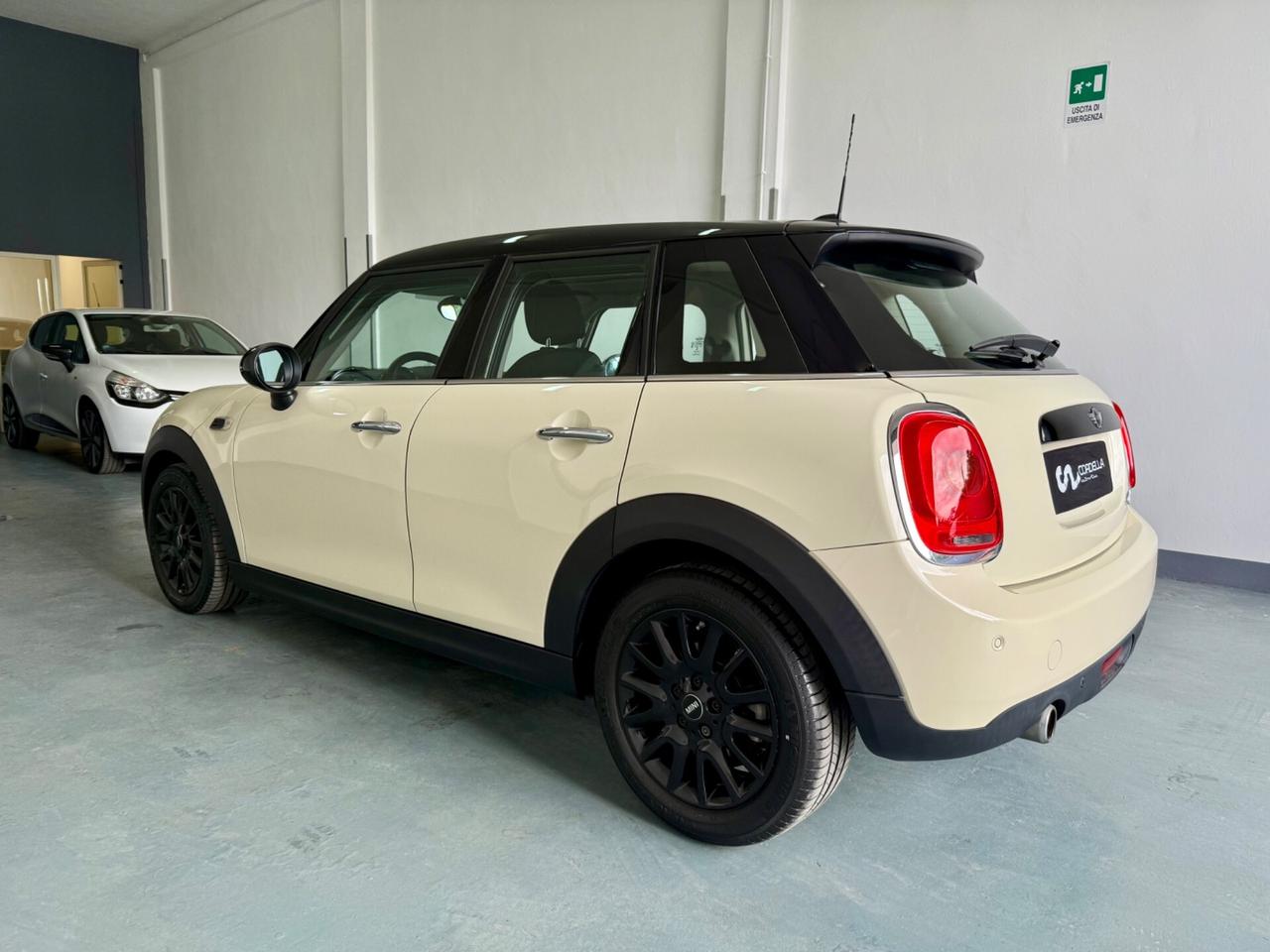 Mini 1.5 Cooper D 5 porte