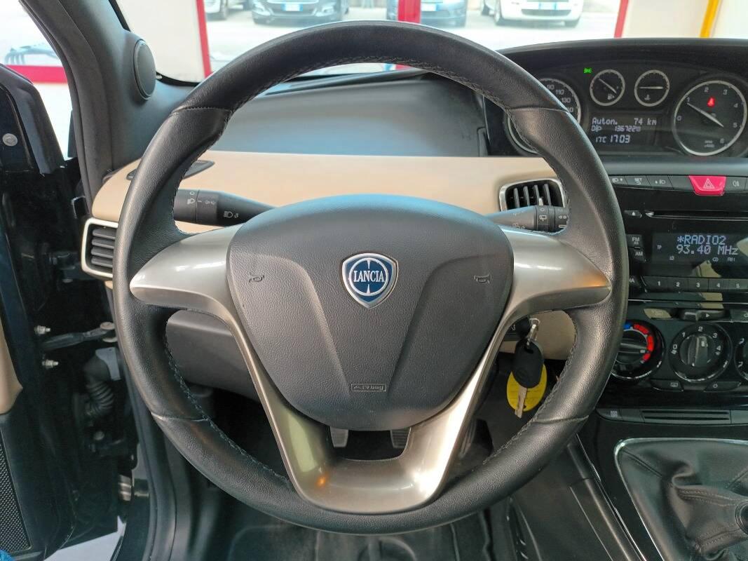 Lancia Ypsilon 1.3 mjt Gold 95cv