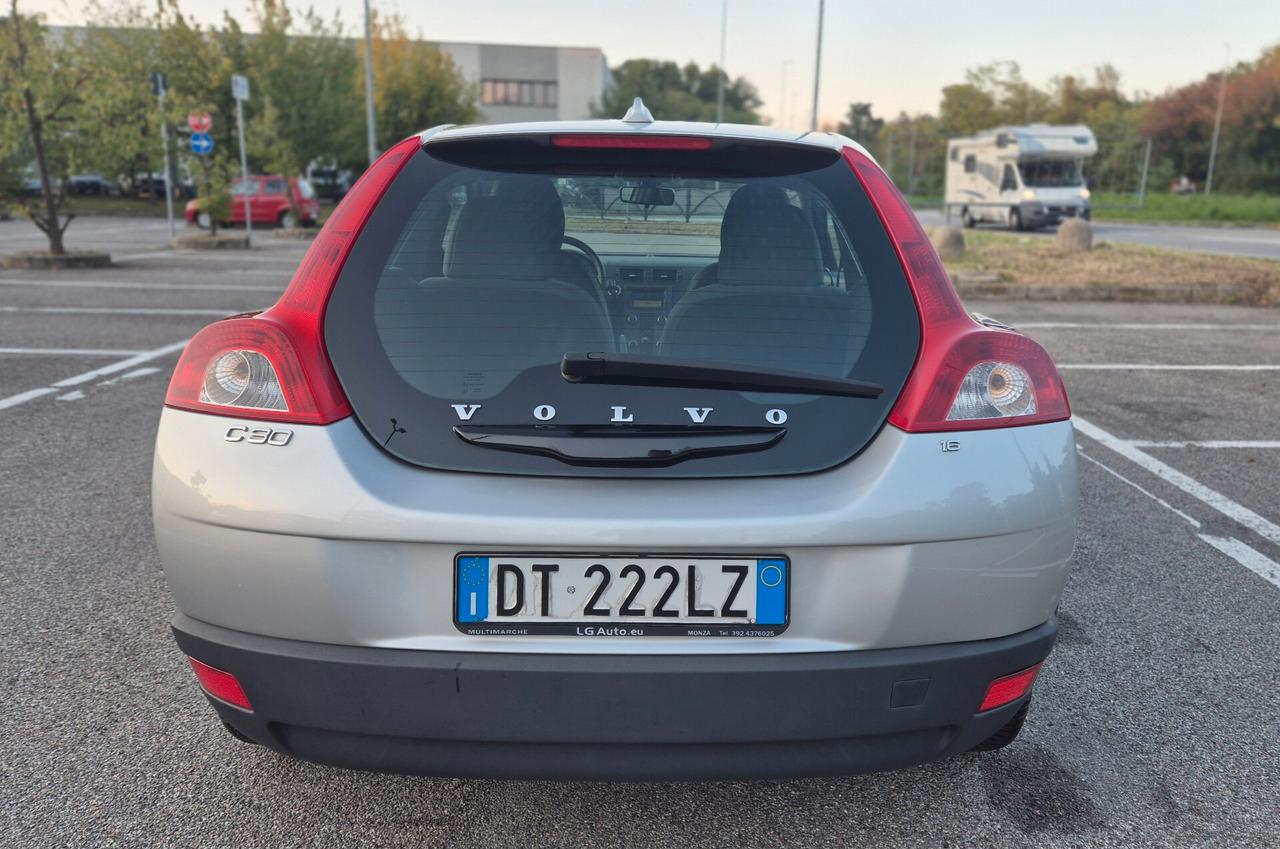 Volvo C30 1.6 Momentum