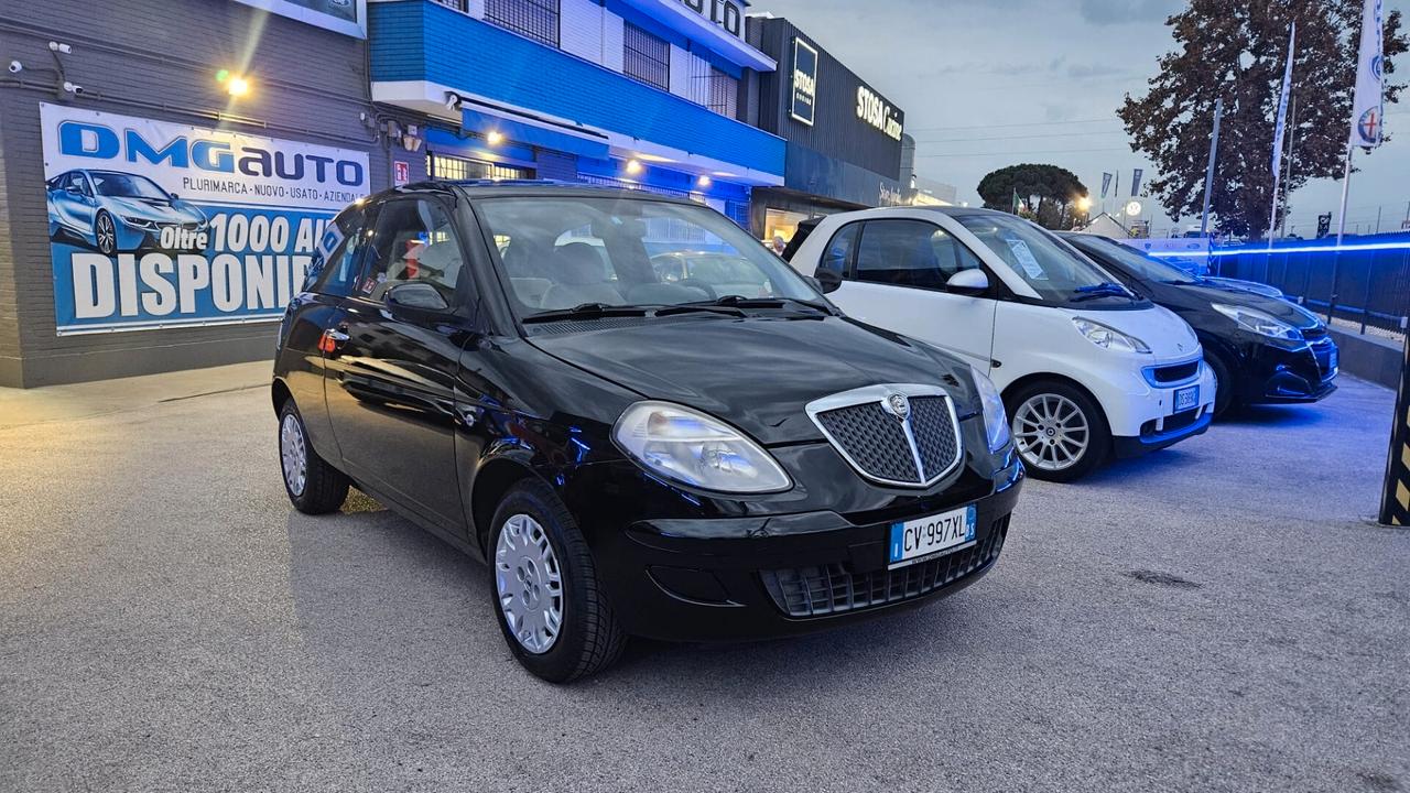 Lancia Ypsilon 1.2 Argento