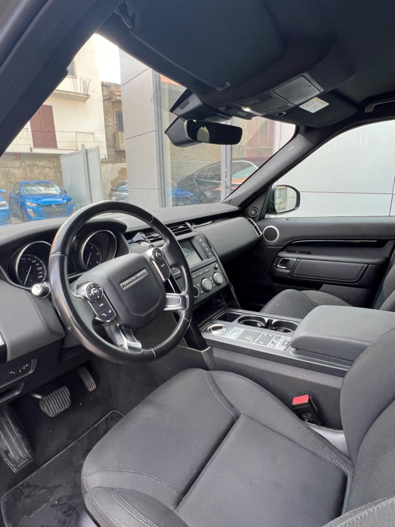 Land Rover Discovery 2.0 sd4 SE 240cv auto 7 posti - anno 2018 - km 90.000