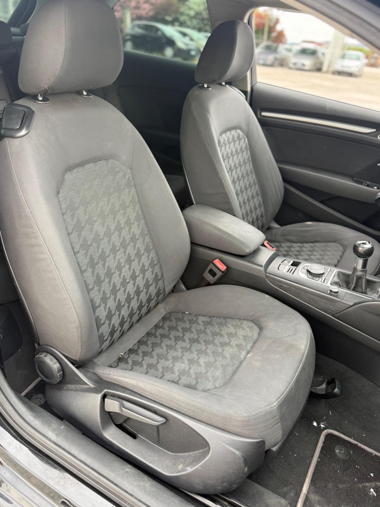 Audi A3 1.6 TDi EURO6B incidentata/sinistrata