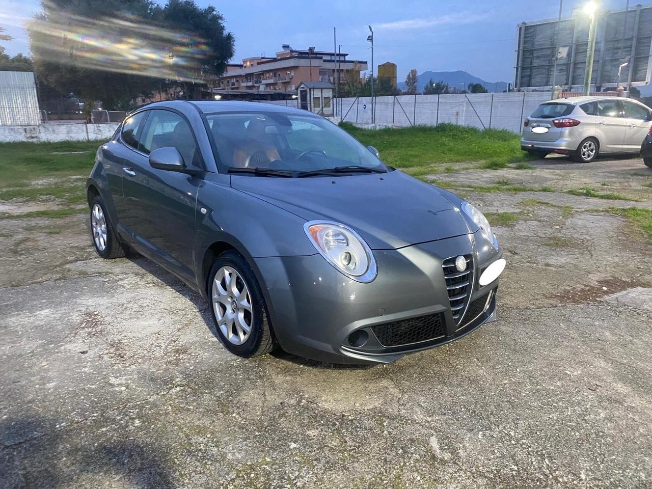 Alfa Romeo MiTo 1.6 JTDm-2 S&S Distinctive Sport Pack