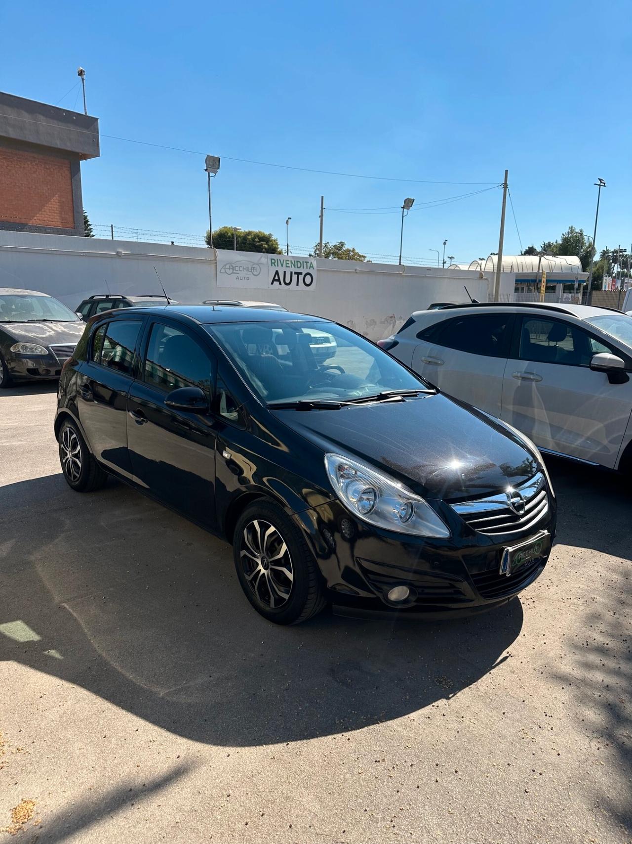 OPEL CORSA 1.2 GPL 2010 OK NEOPATENTATI