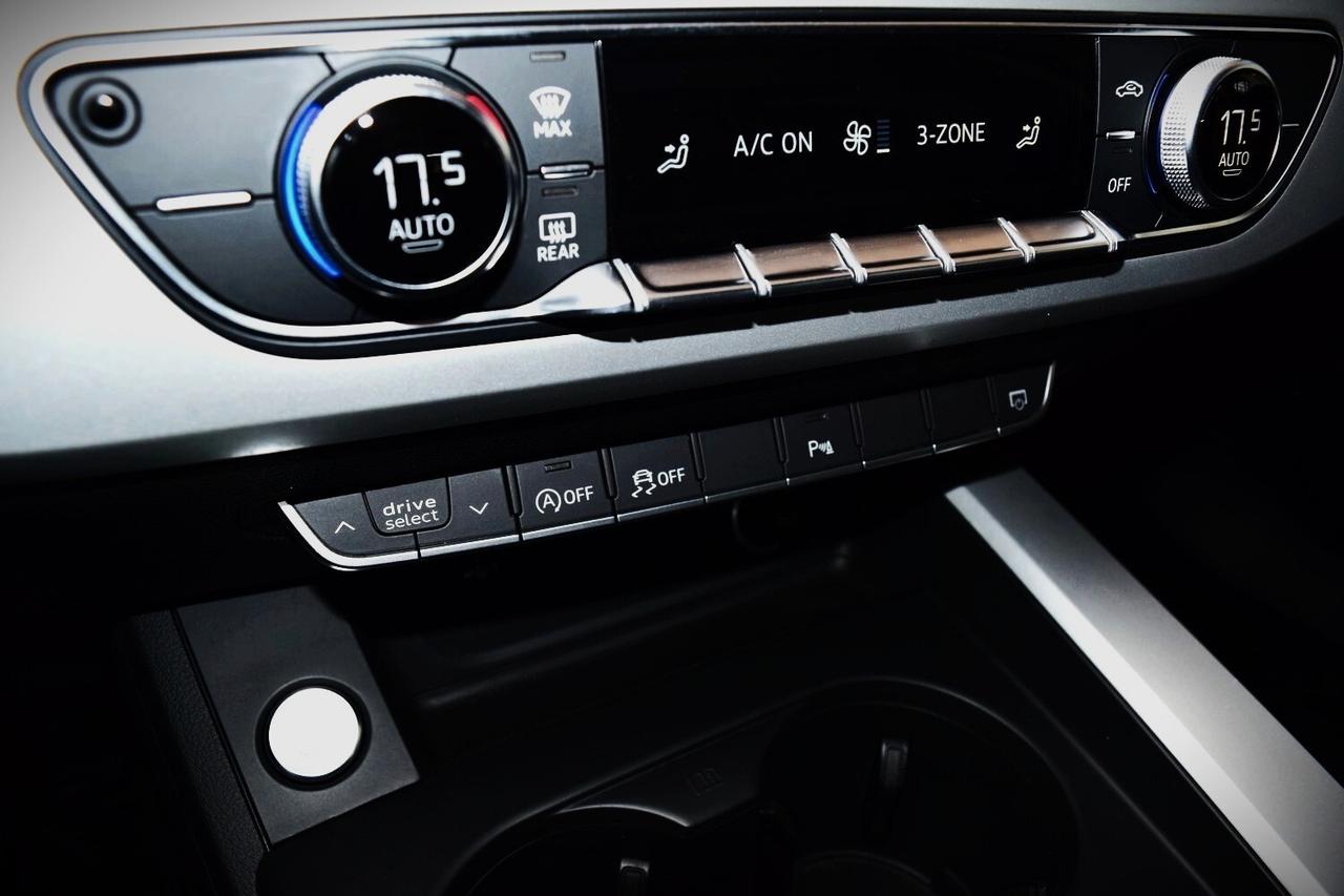 Audi A4 Avant 30 2.0 Tdi 136 cv S Tronic Business Advanced