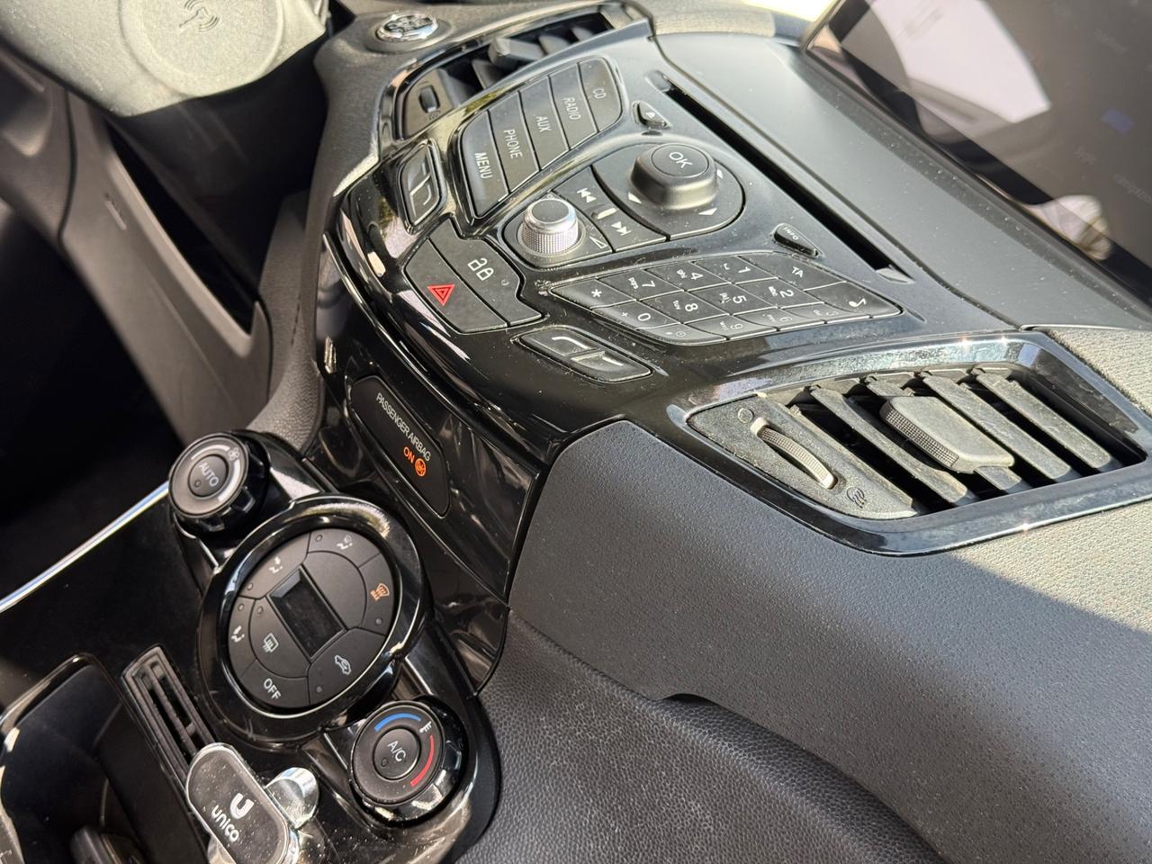 Ford Fiesta 1.4 97 CV - GPL Titanium-FULL