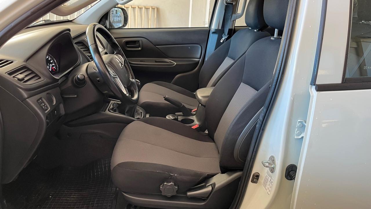 Mitsubishi L200 2.3 D Double Cab 4x4 Super Select Intense