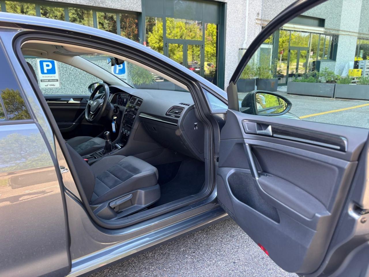 Volkswagen Golf 1.6 TDI 115 CV 5p. Virtual*Neopatentati*Solo 80000km*