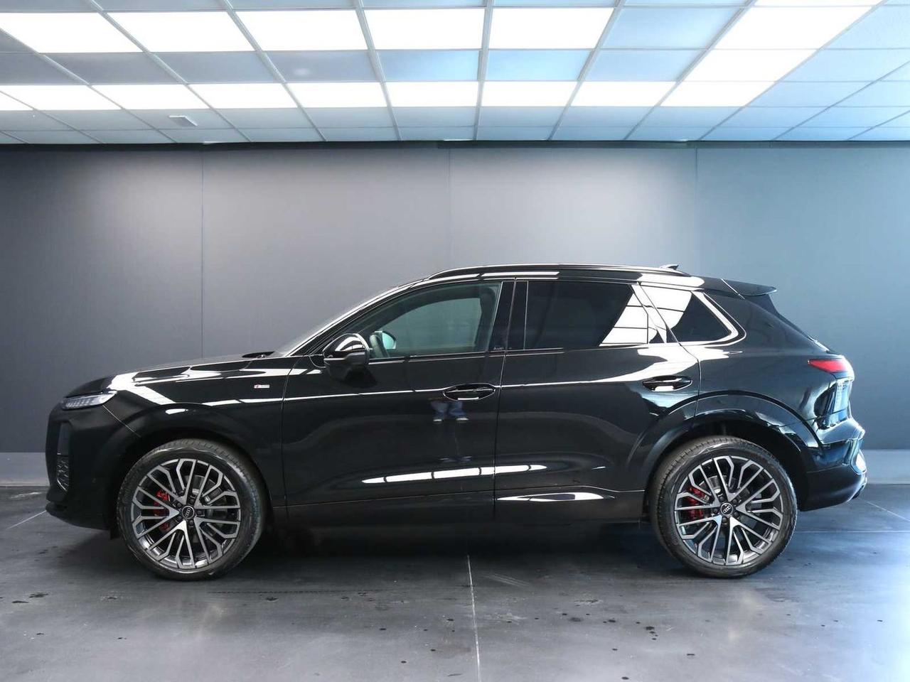 Audi Q3 20.tfsi s line edition #50385
