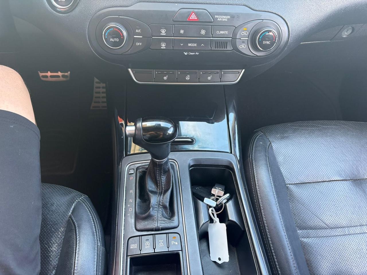 Kia Sorento 2.2 CRDi AWD Rebel 2017 200CV 166.000 KM