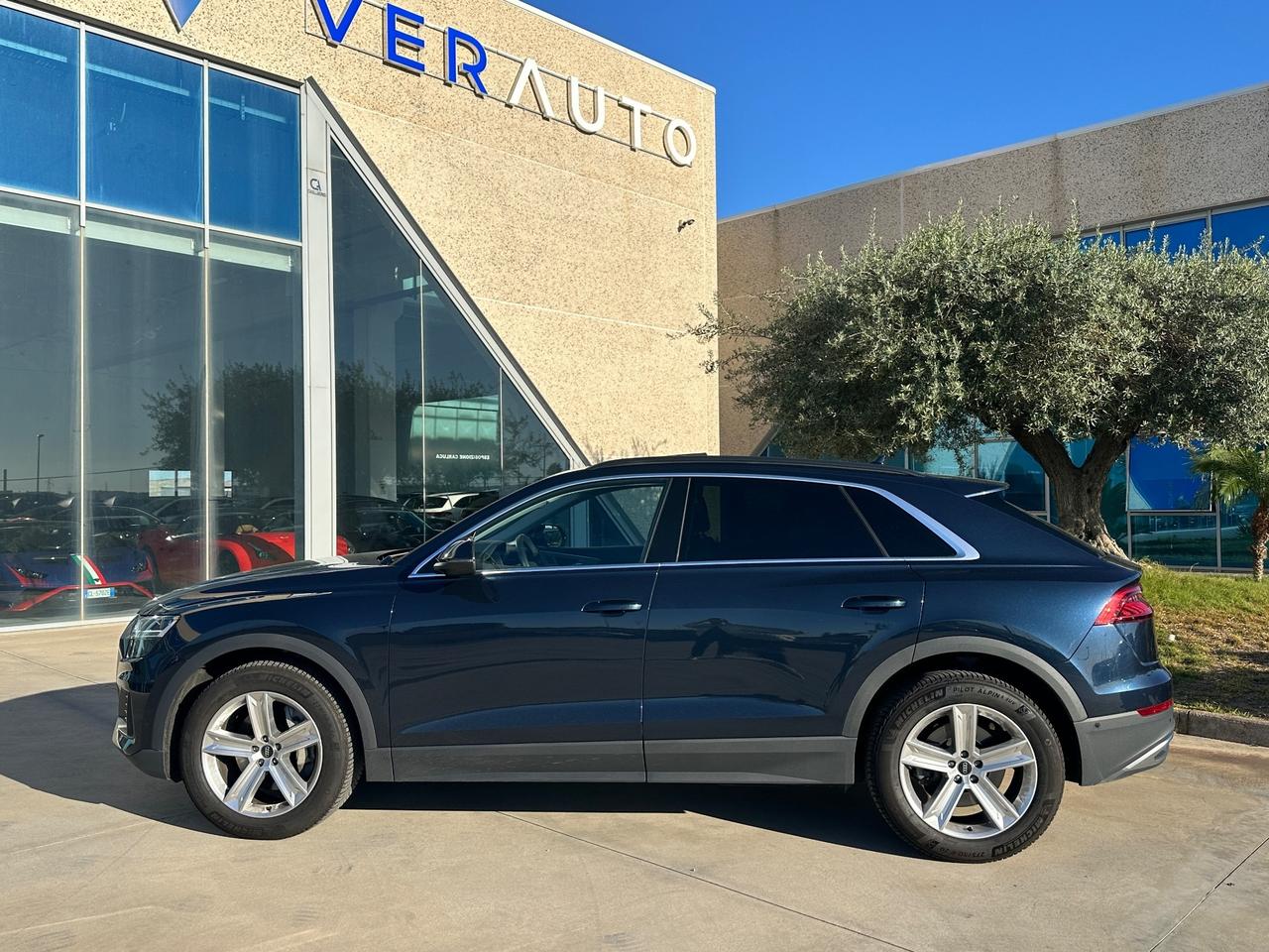 Audi Q8 50 tdi quattro possibilità noleggio no scoring