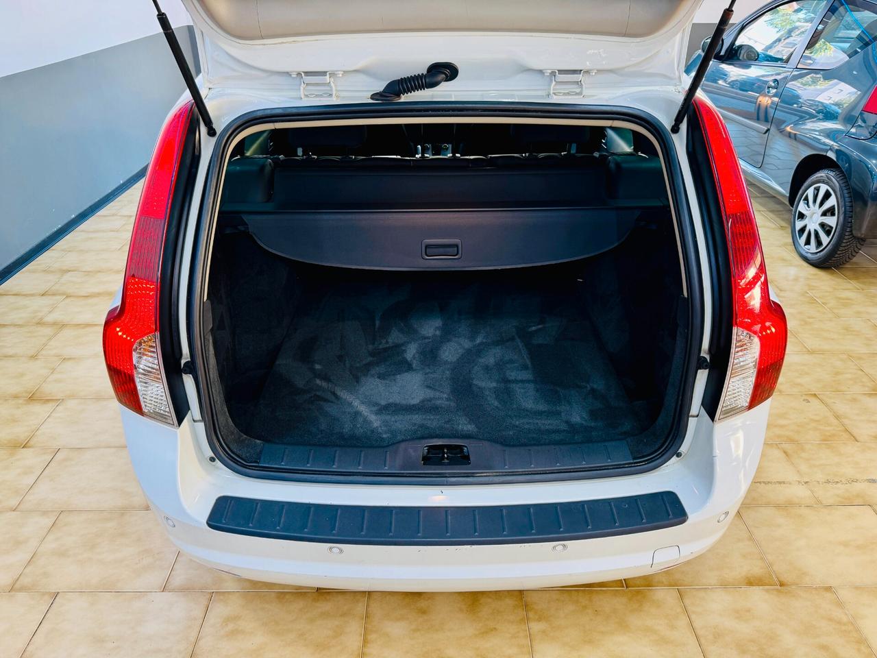 Volvo V50 D2 R-design 1.6 Diesel 115Cv