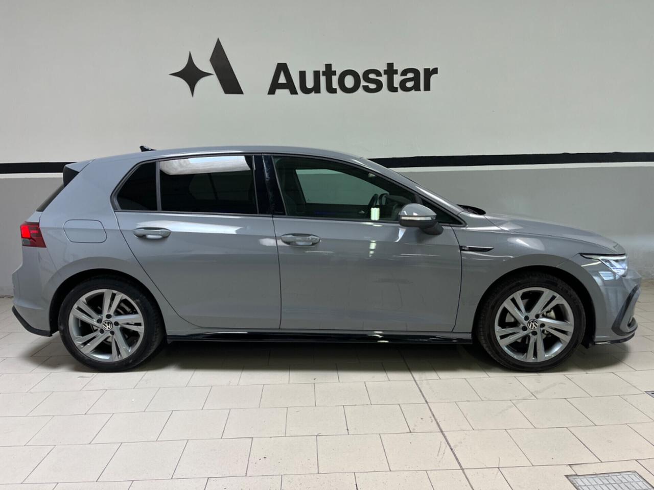 Volkswagen Golf 1.5 eTSI 130 CV DSG R-Line