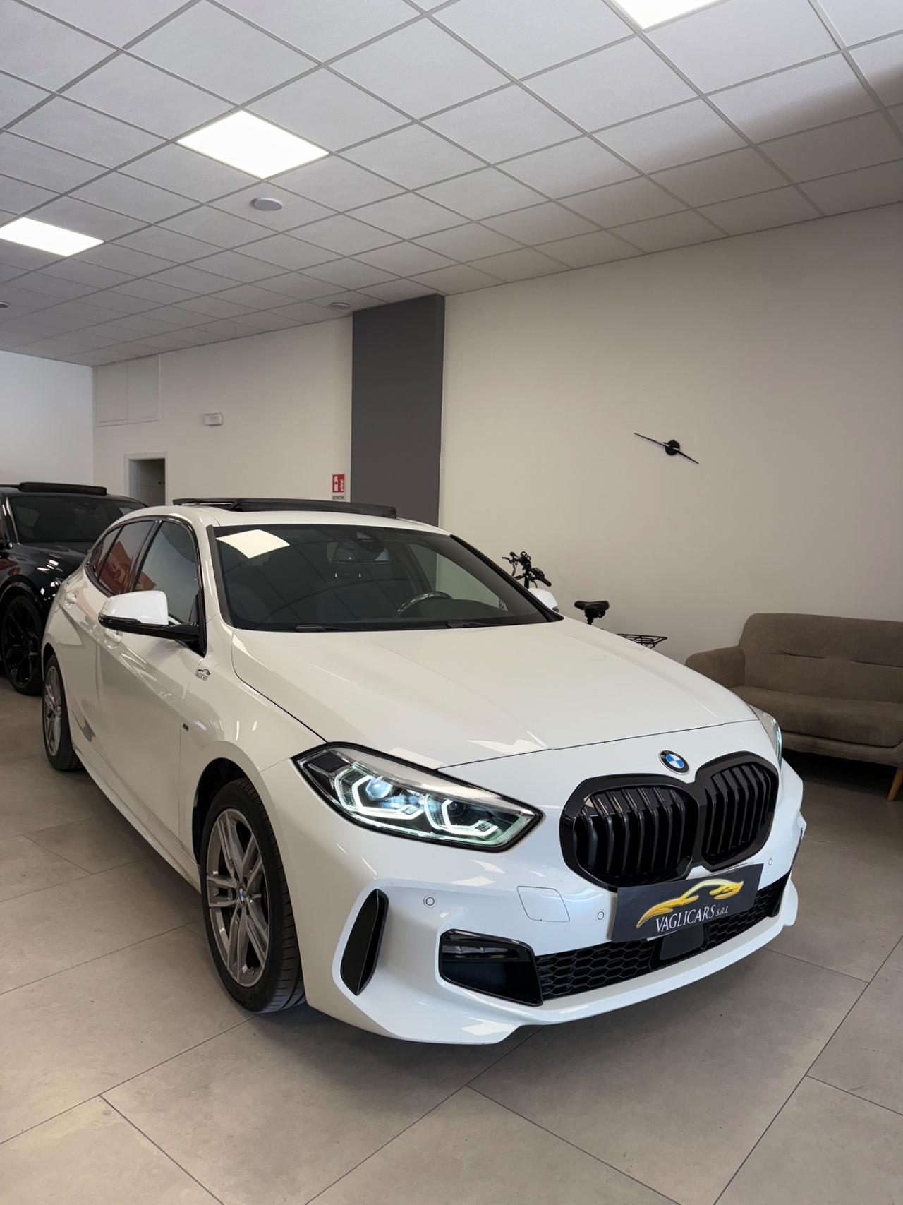 Bmw 116 116d 5p. Msport