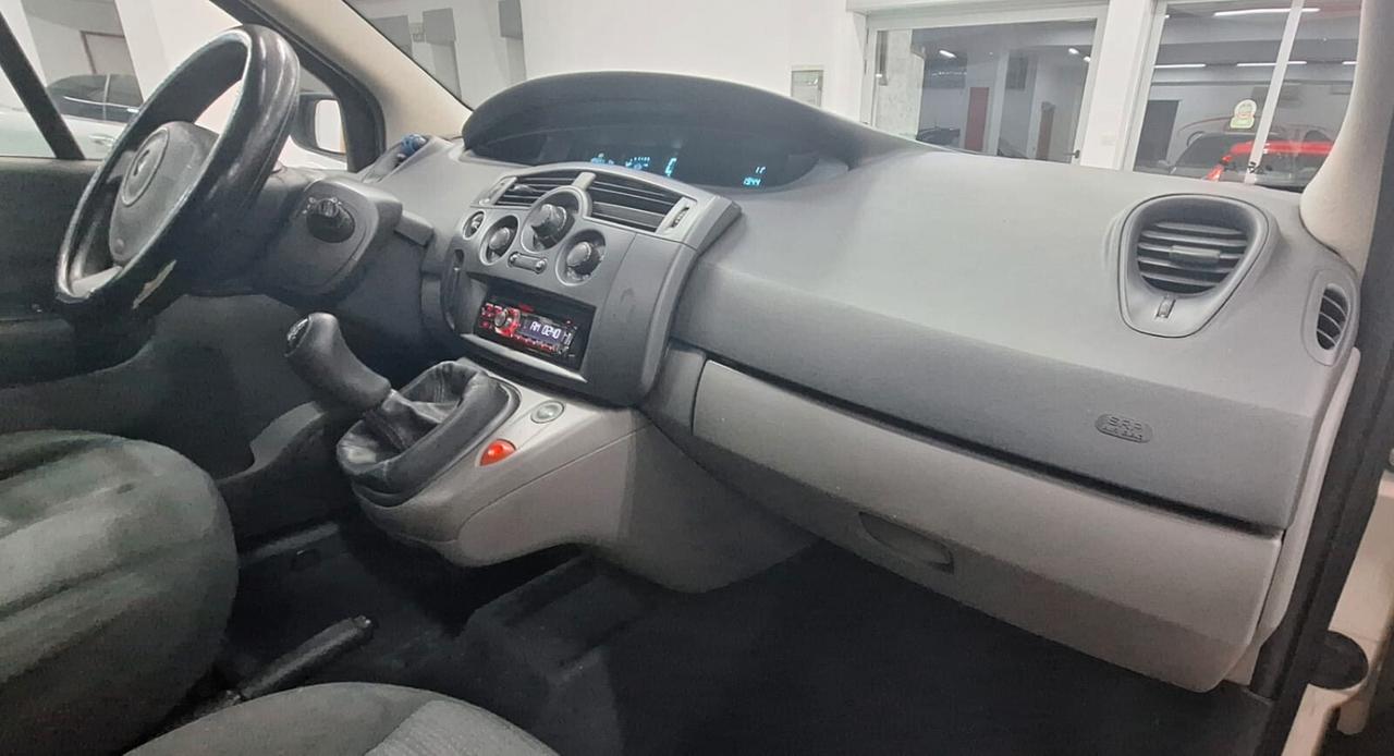 Renault Scenic Scénic 1.5 dCi/85CV