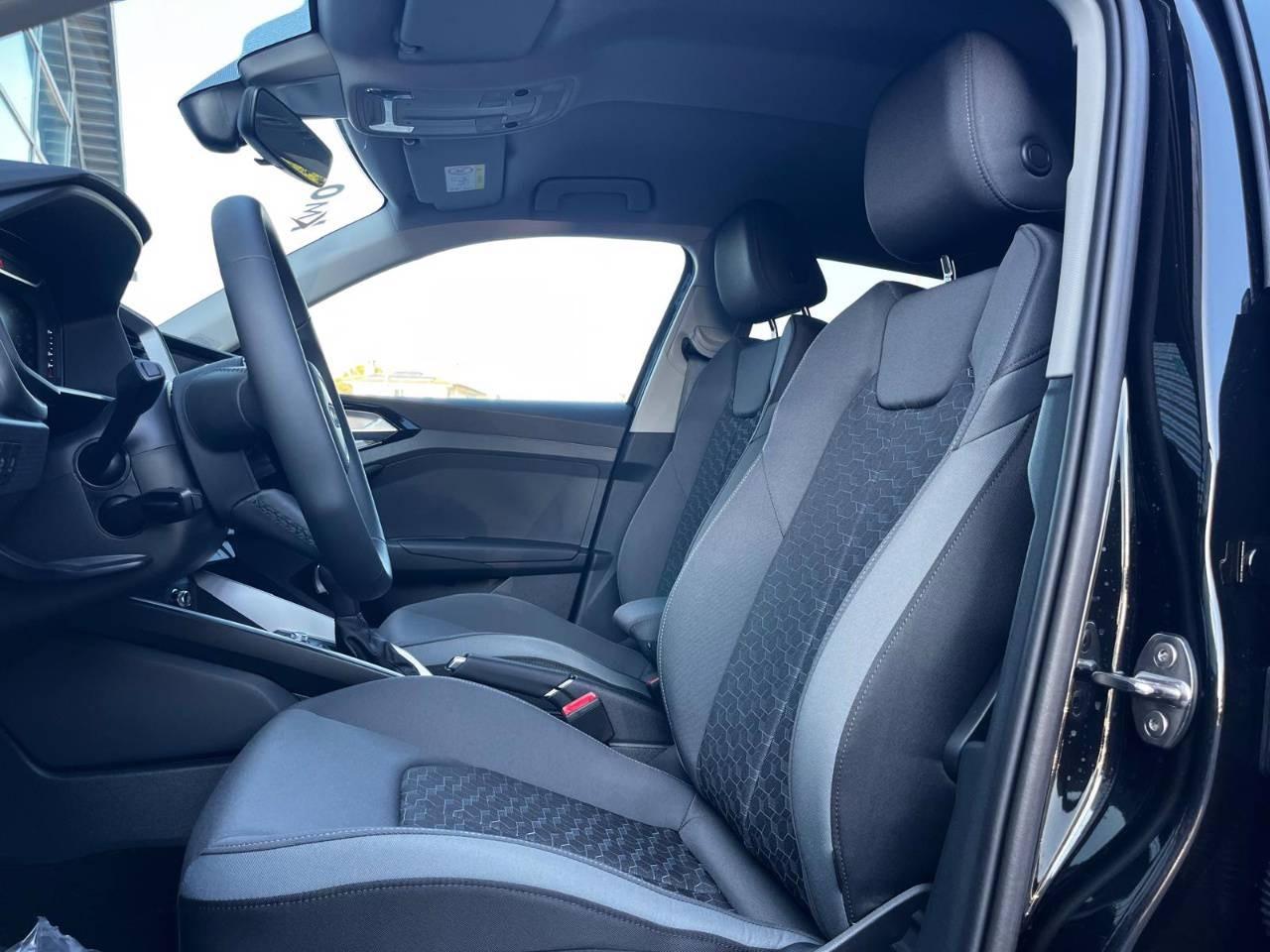AUDI A1 SPORTBACK 30 TFSI S-TRONIC S LINE EDITION