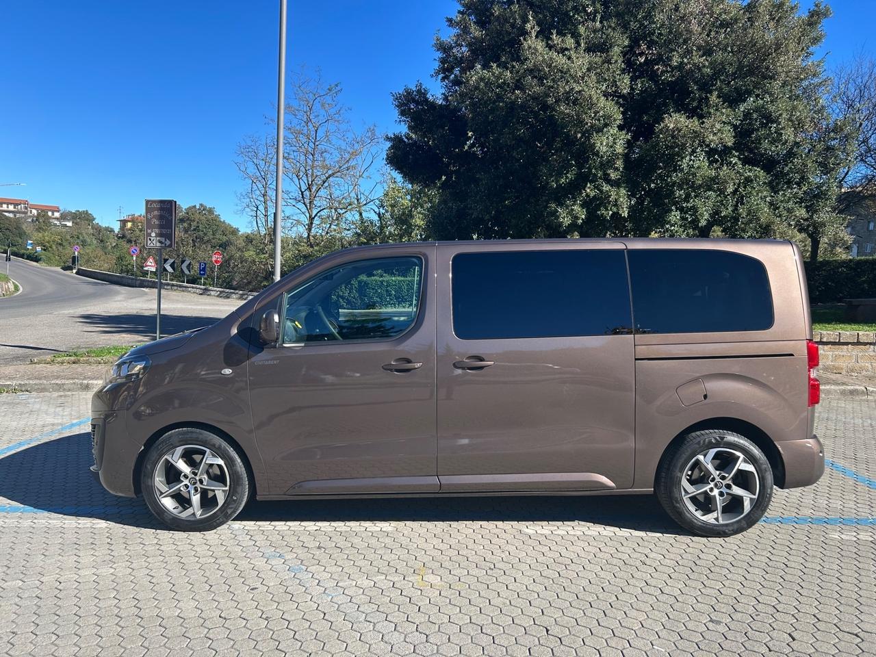 Citroen Spacetourer BlueHDi 115 S&S M Feel