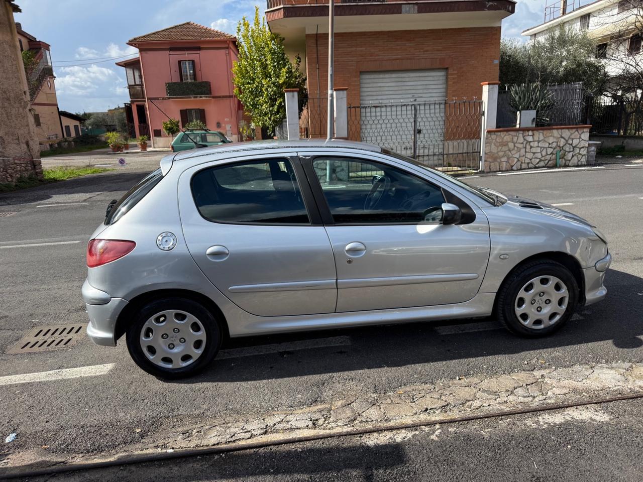 Peugeot 206 1.4 Benzina 5p. Pochi KM