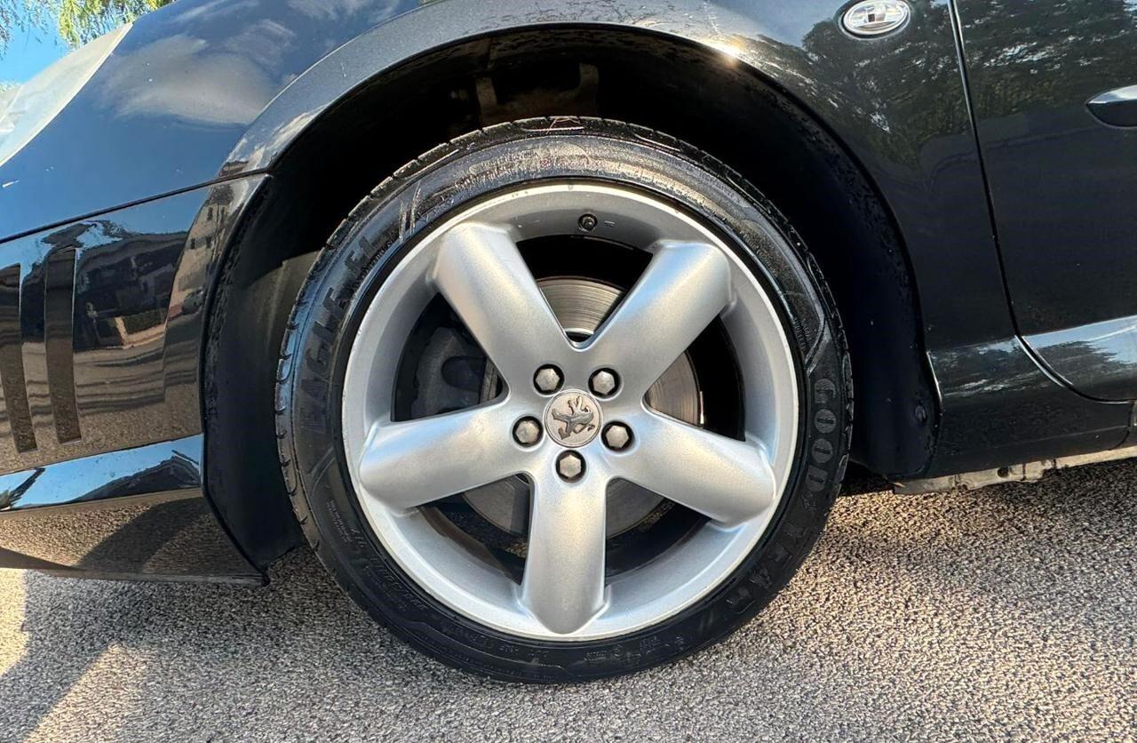 Peugeot 407 COUPE' DIESEL 204 CV - SOLO 107000 KM - FULL OPT. - PERMUTE