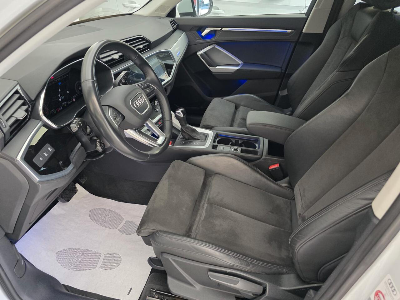 Audi Q3 SPB 35 TDI Quattro S-Line+Cerchi 20+Luci Ambiente..