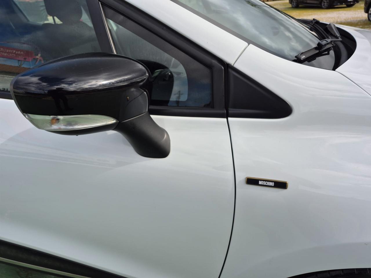 Renault Clio 1.5 dci 75 CV 5 Moschino Zen