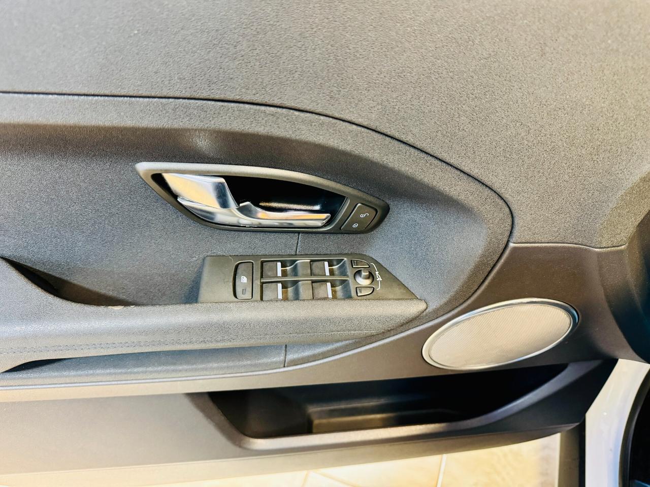 Land Rover Range Evoque 2.2 TD4 5p. Dynamic DISTRIBUZ. NUOVA