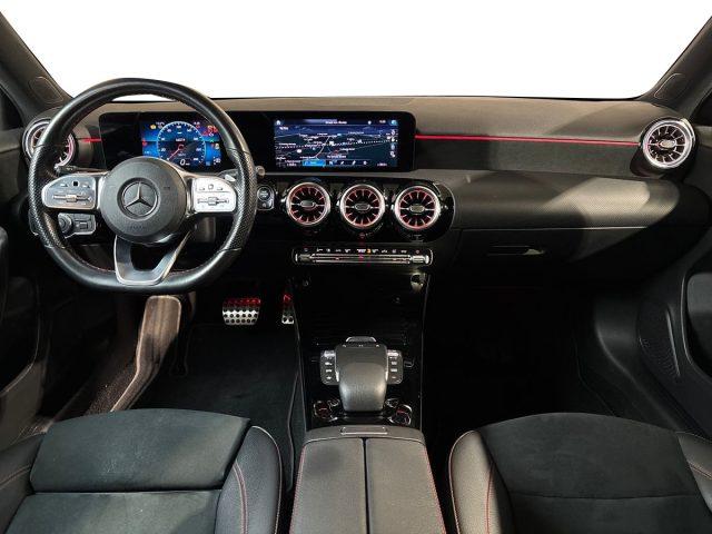 MERCEDES-BENZ A 180 d Automatic Premium