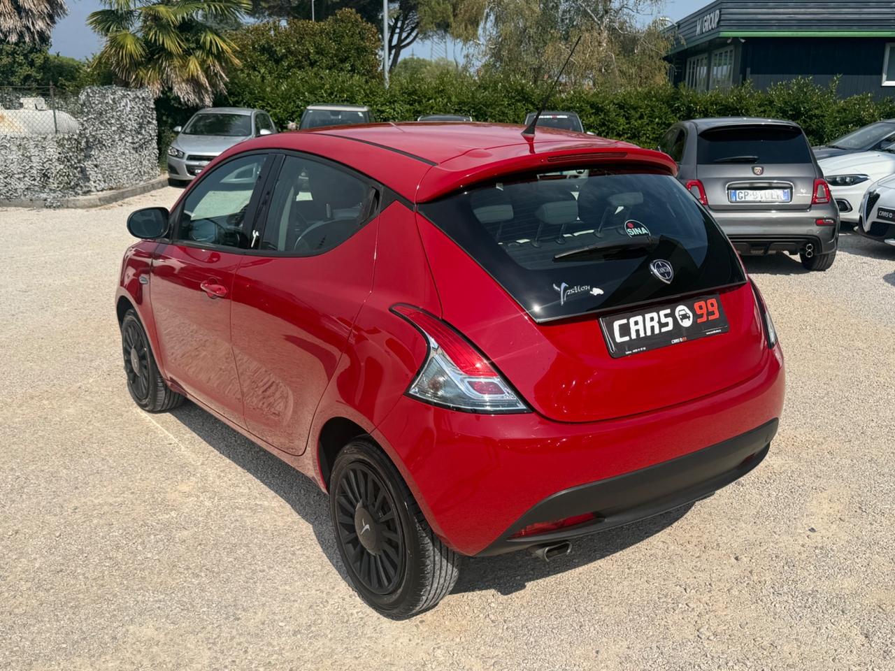 Lancia Ypsilon 1.2 69 CV 5 porte Elefantino