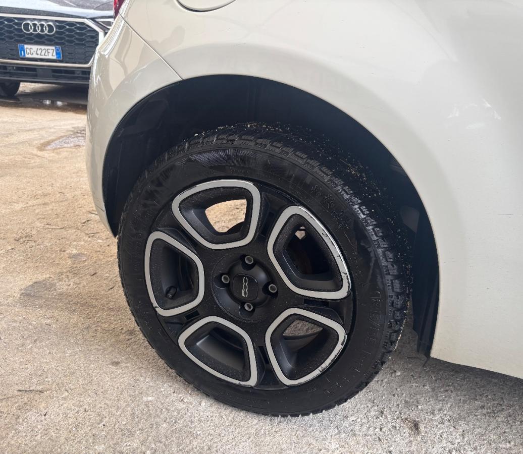 FIAT - 500 - 1.0 Hybrid Dolcevita