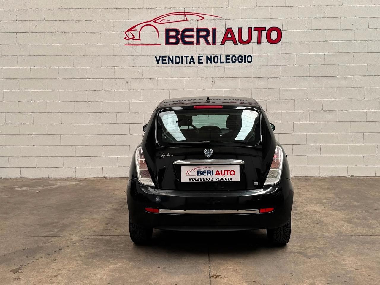 Lancia Ypsilon 1.2 benzina adatta neopatentati