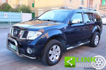 NISSAN Pathfinder 2.5 dCi SE 7 Posti