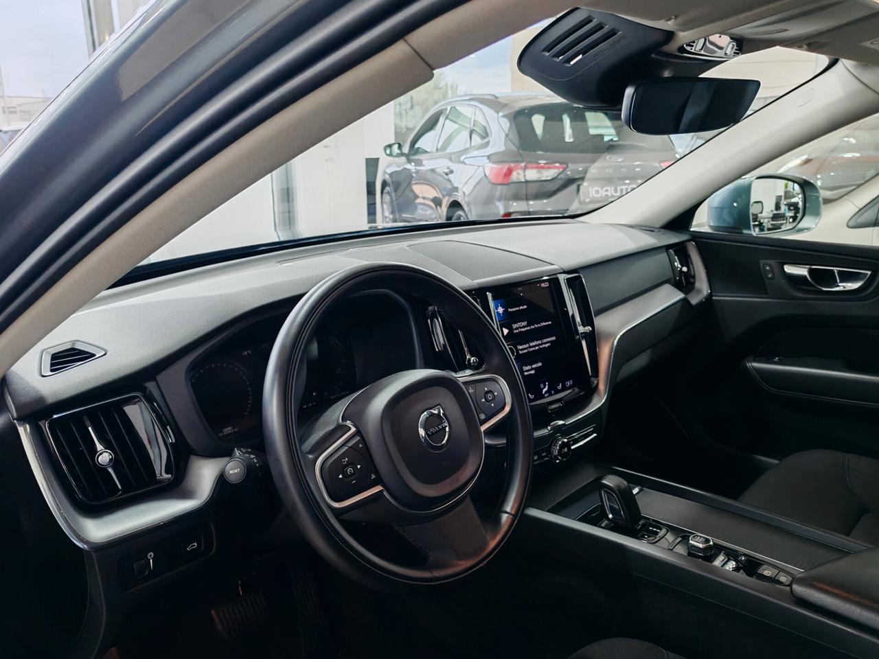 Volvo XC60 2.0d (B4) AWD 197cv Momentum Pro 2021