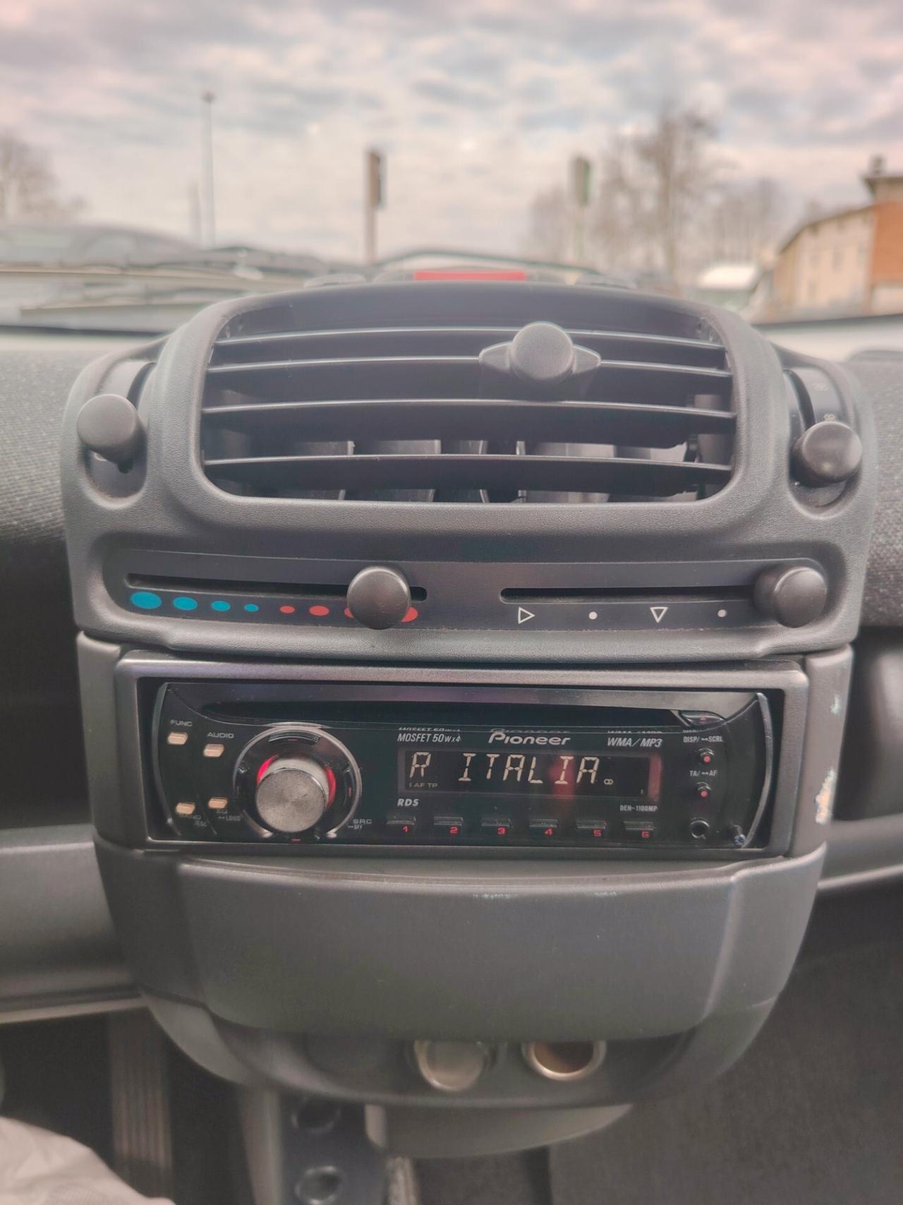 Smart ForTwo 700 coupé pure (45 kW) - NEOPATENTATO