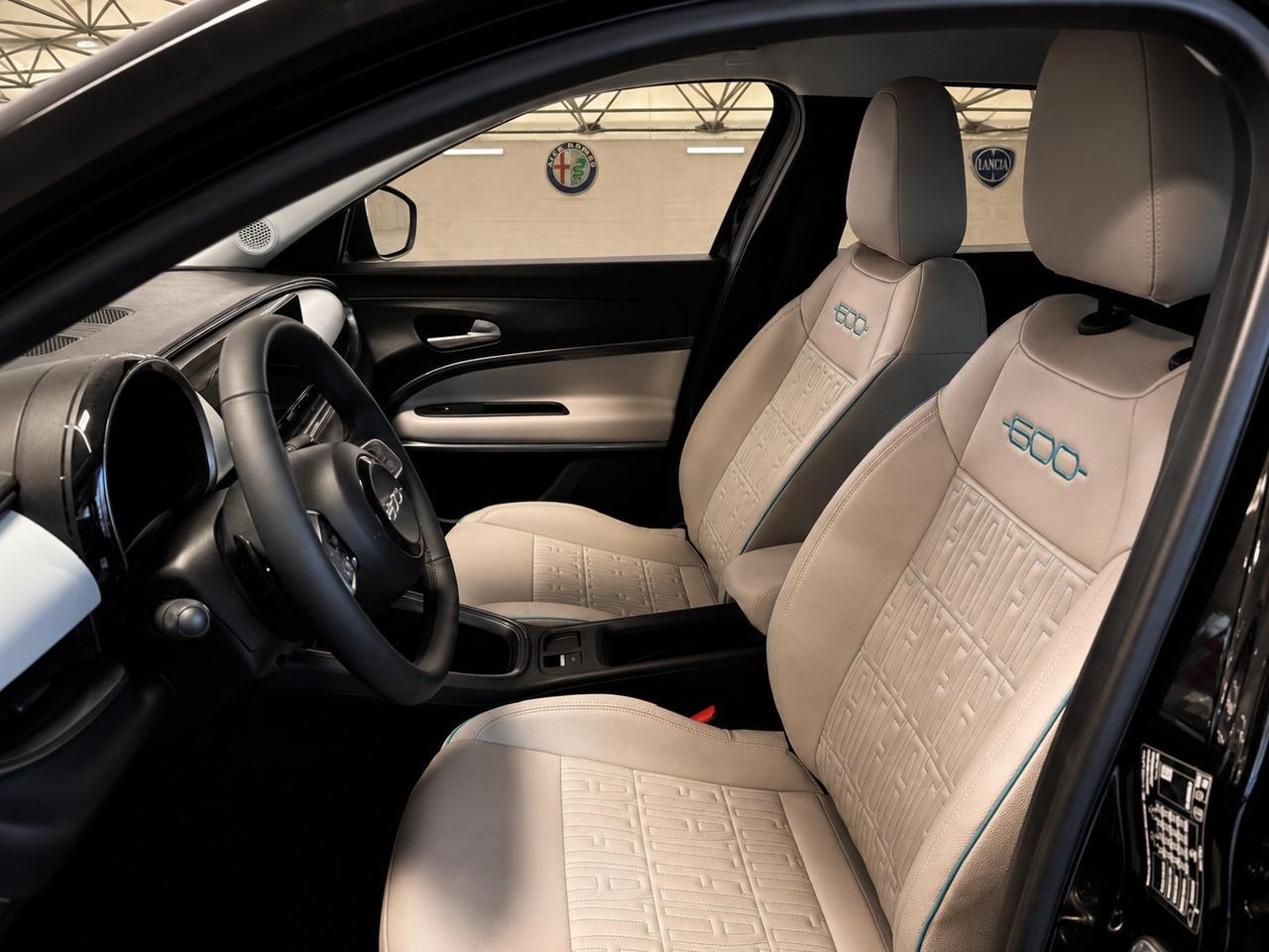 FIAT 600 IV 2023 - 600 1.2 hybrid La Prima 110cv auto