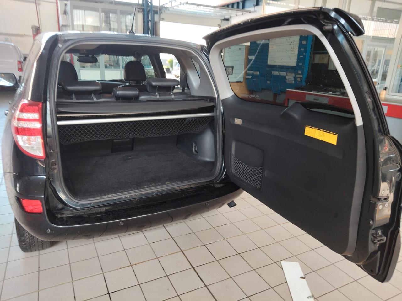 Toyota RAV 4 RAV4 2.2 D-4D 150 CV DPF Exclusive