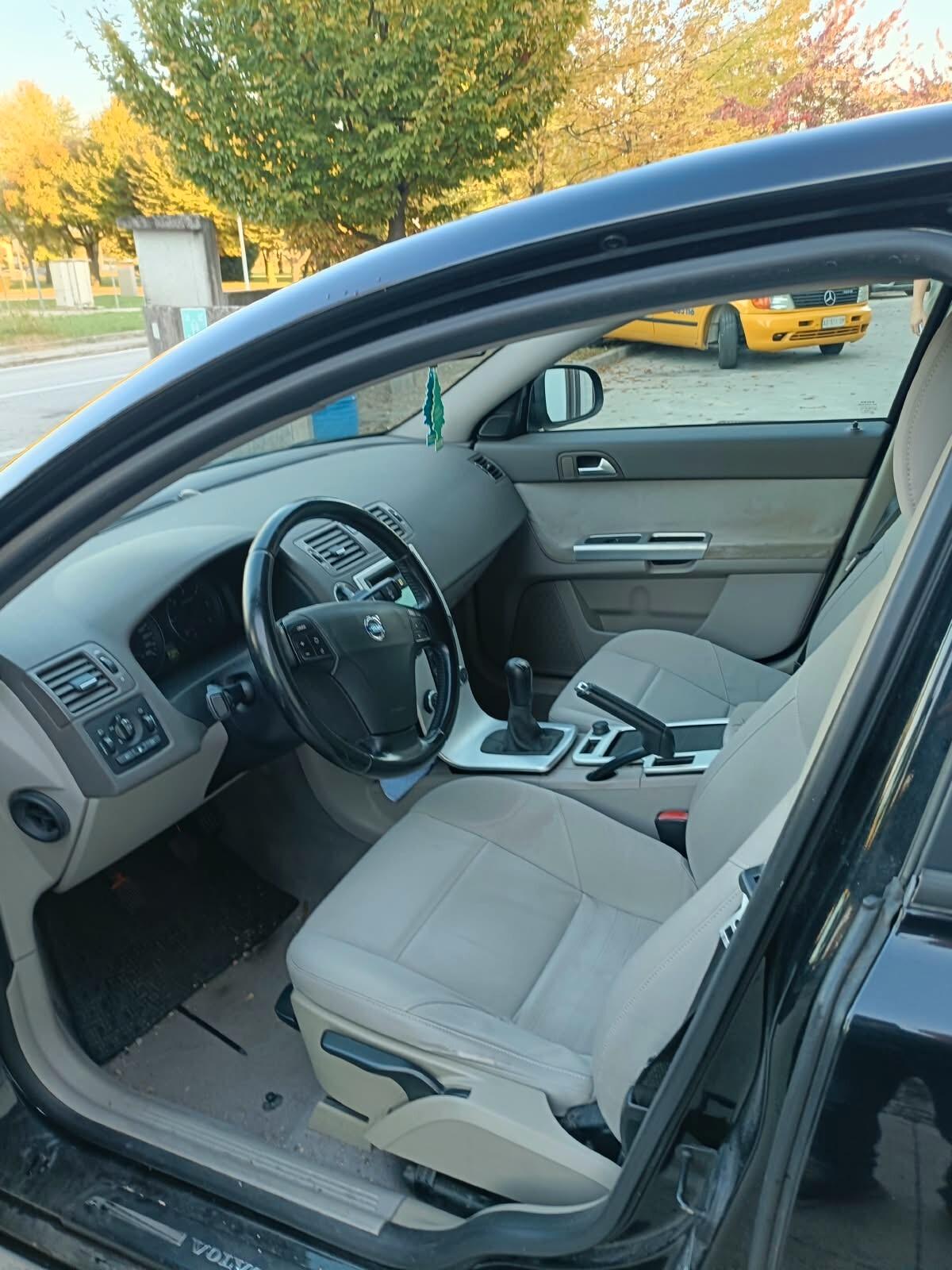 Volvo V50 D2 POLAR