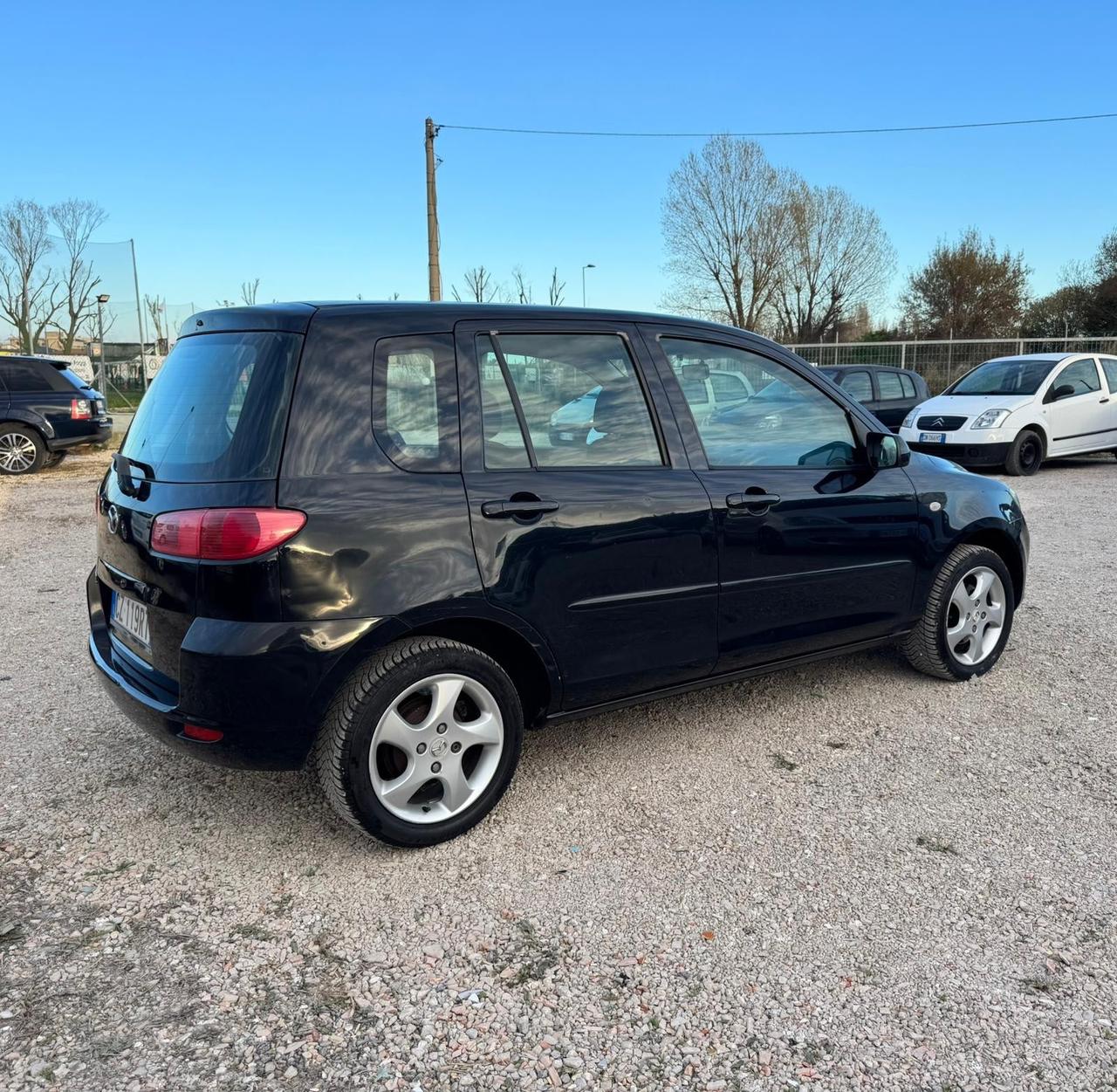 Mazda 2 1.2 16V 5p. Sony Ericsson Neopatentati