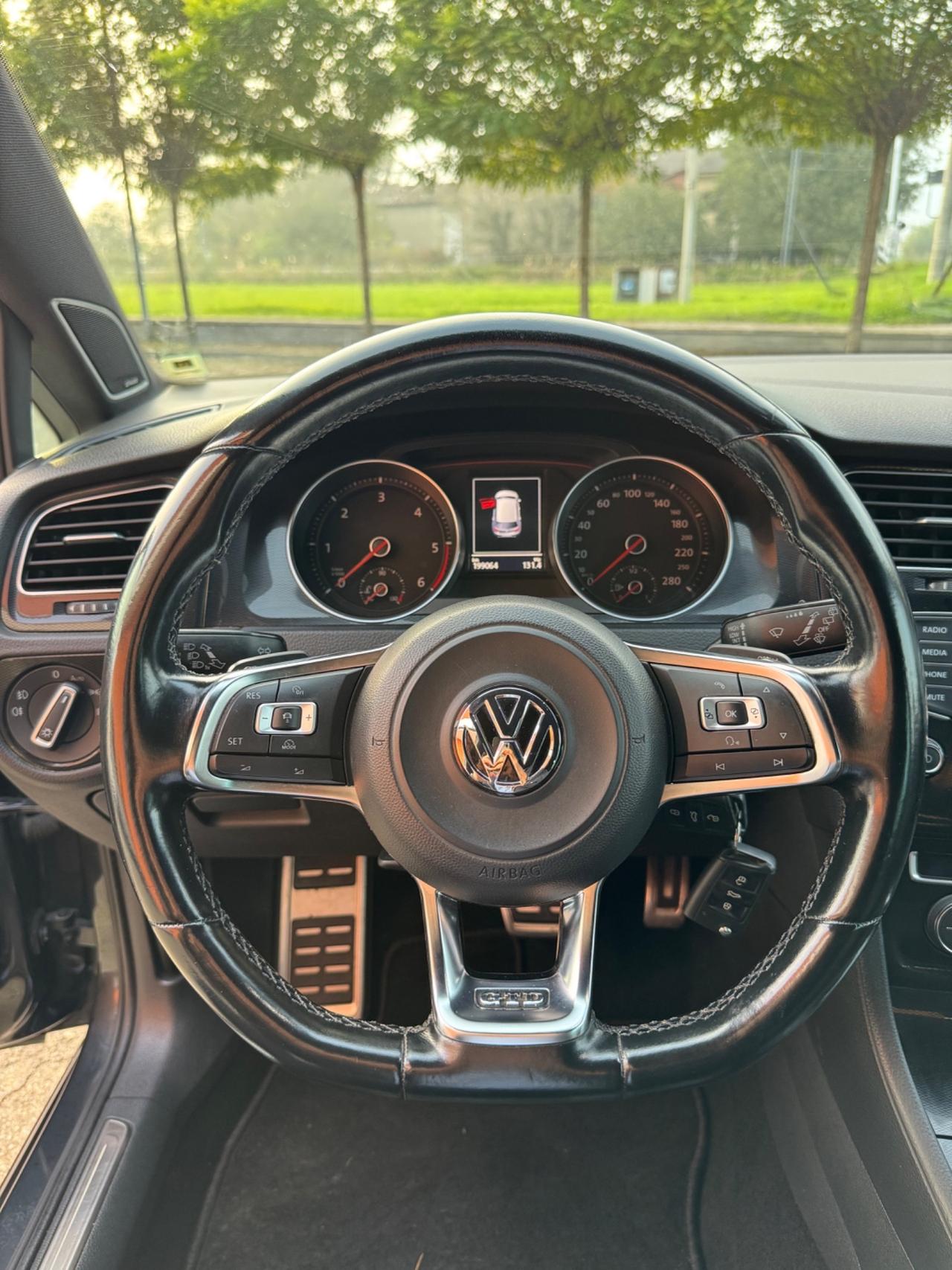 Volkswagen Golf GTD 2.0 TDI DSG 5p.