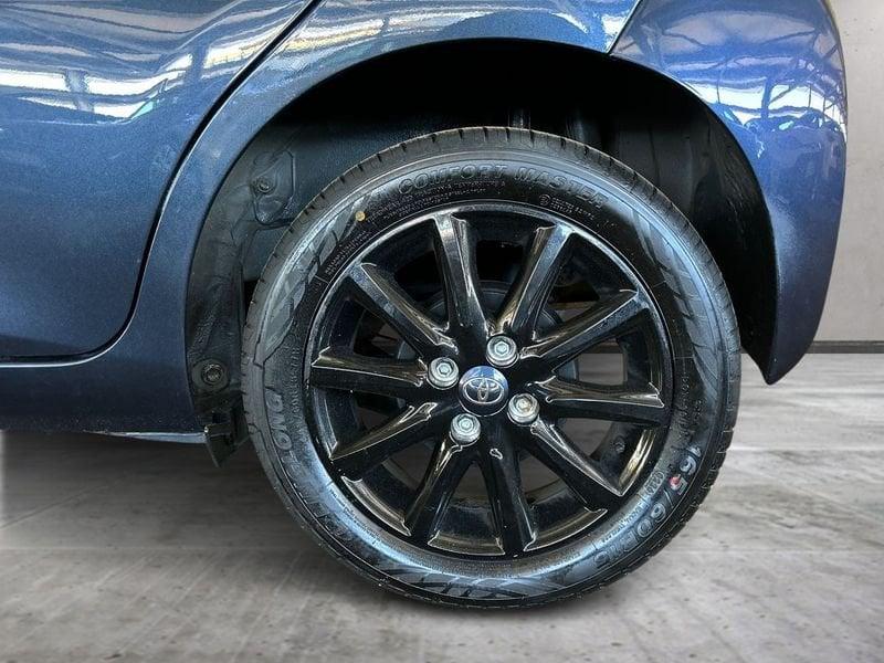Toyota Aygo 1.0 VVT-i x-play TSS + CERCHI IN LEGA