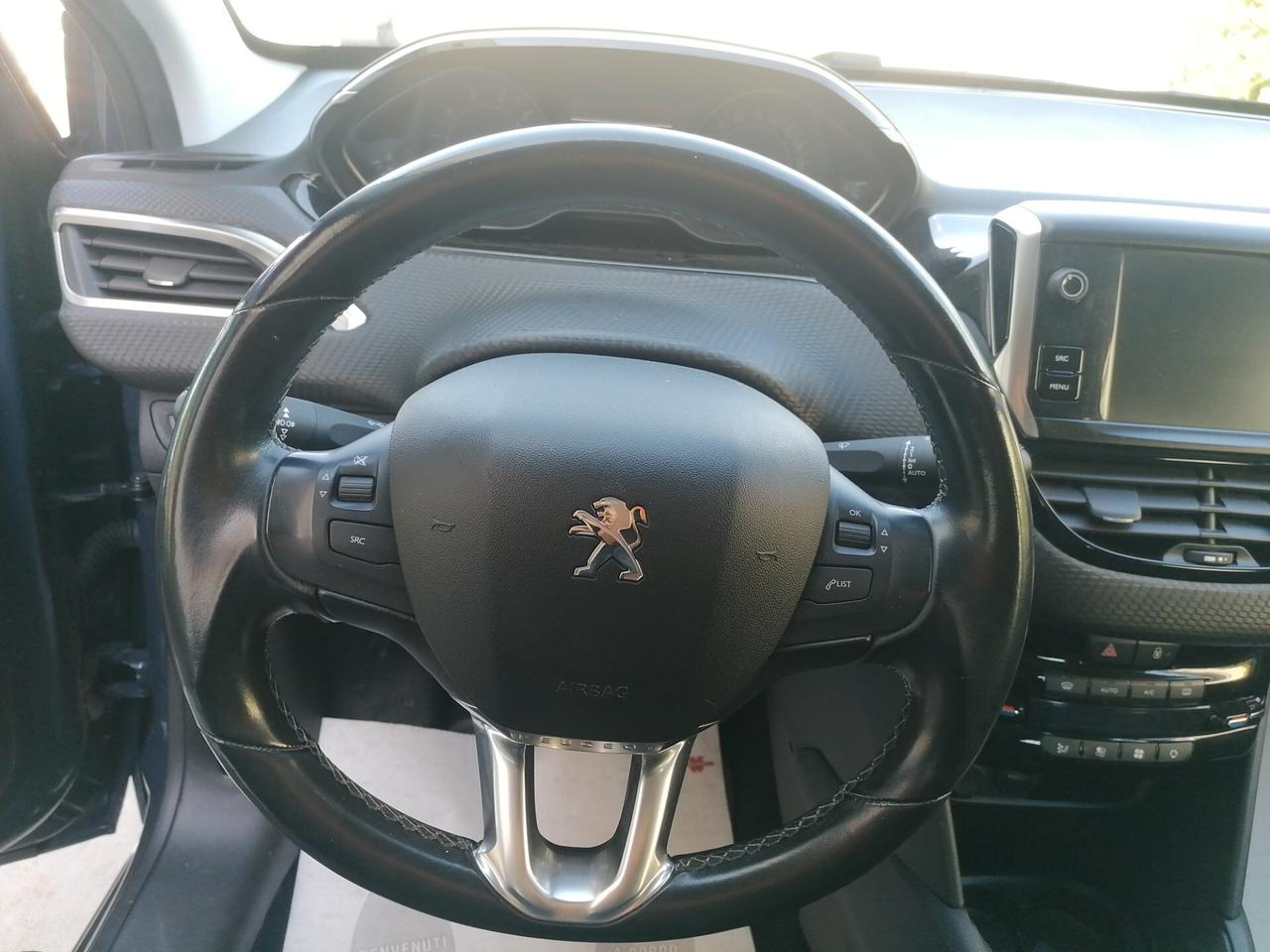 Peugeot 208 PureTech 82 5 porte Allure