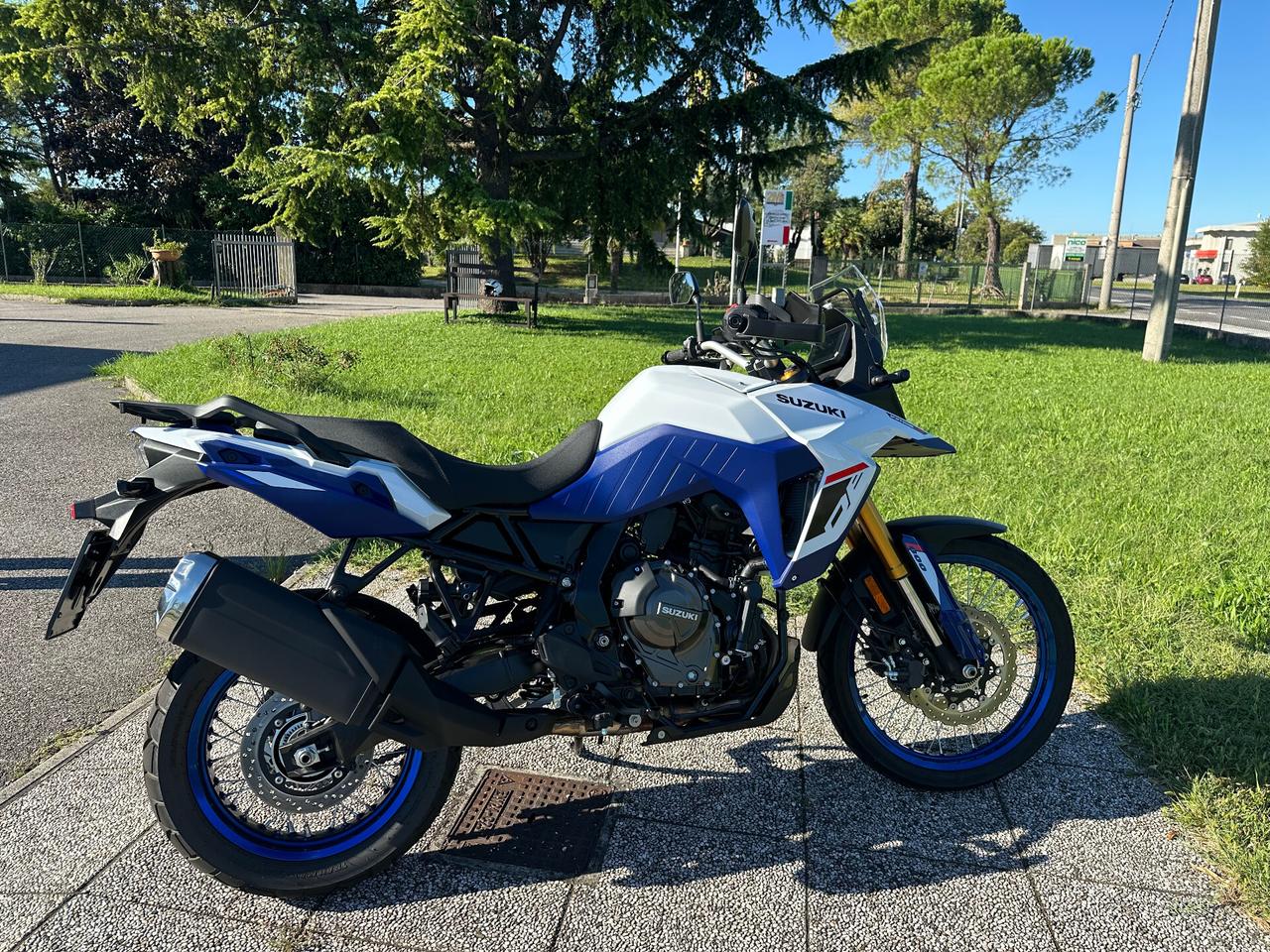 Suzuki V Strom DL 800 DE