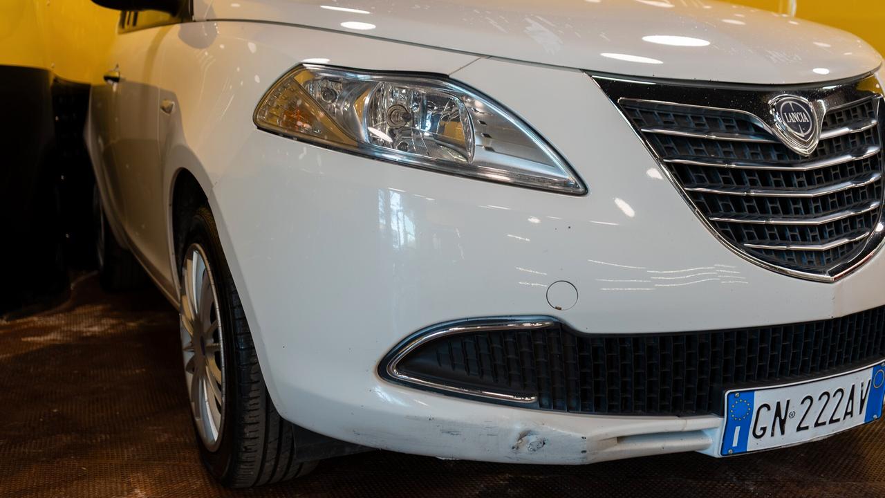 Lancia Ypsilon 1.2 69 CV 5 porte S&S Silver PERMUTA