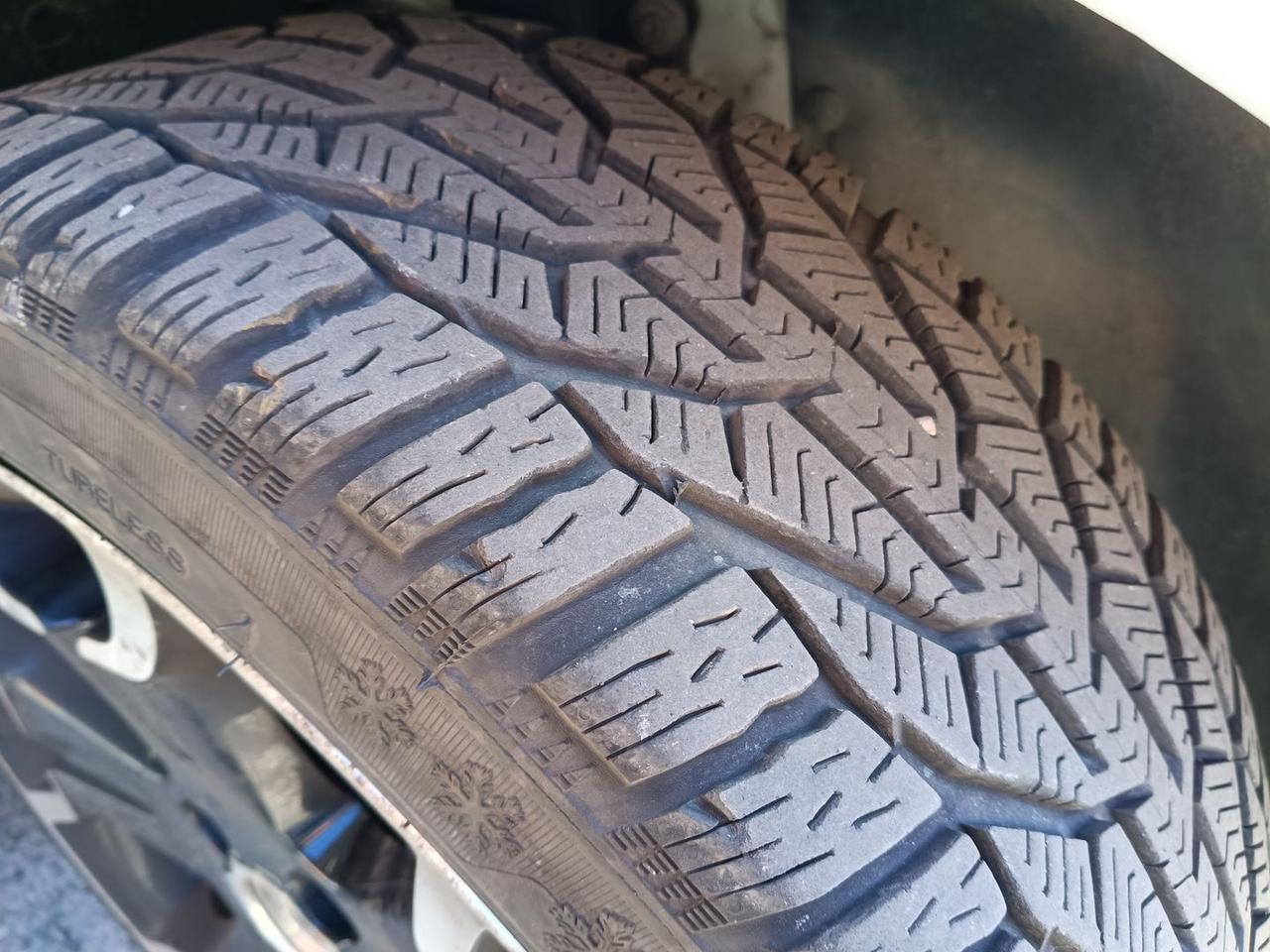 DS DS3 Sport Chic 1.6 Blue HDi 100 #9596