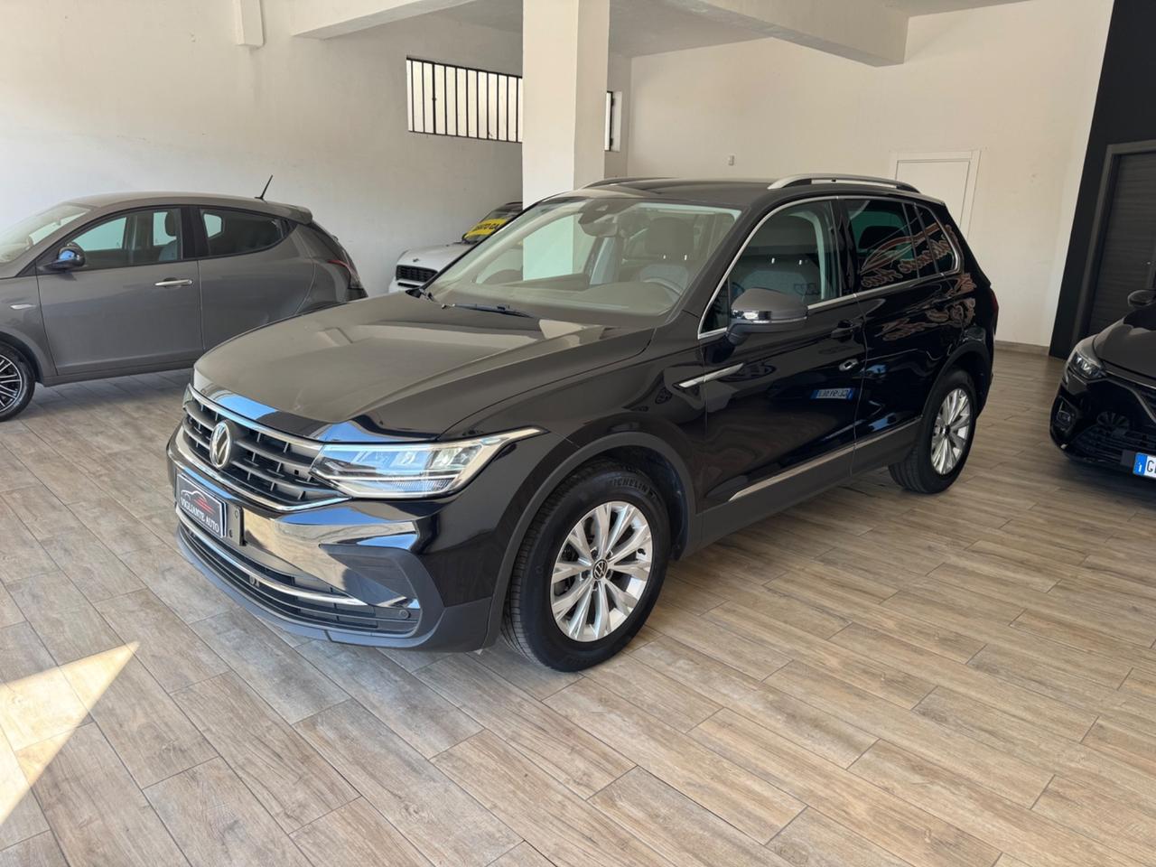 Volkswagen Tiguan 2.0 TDI 150 CV SCR DSG Elegance
