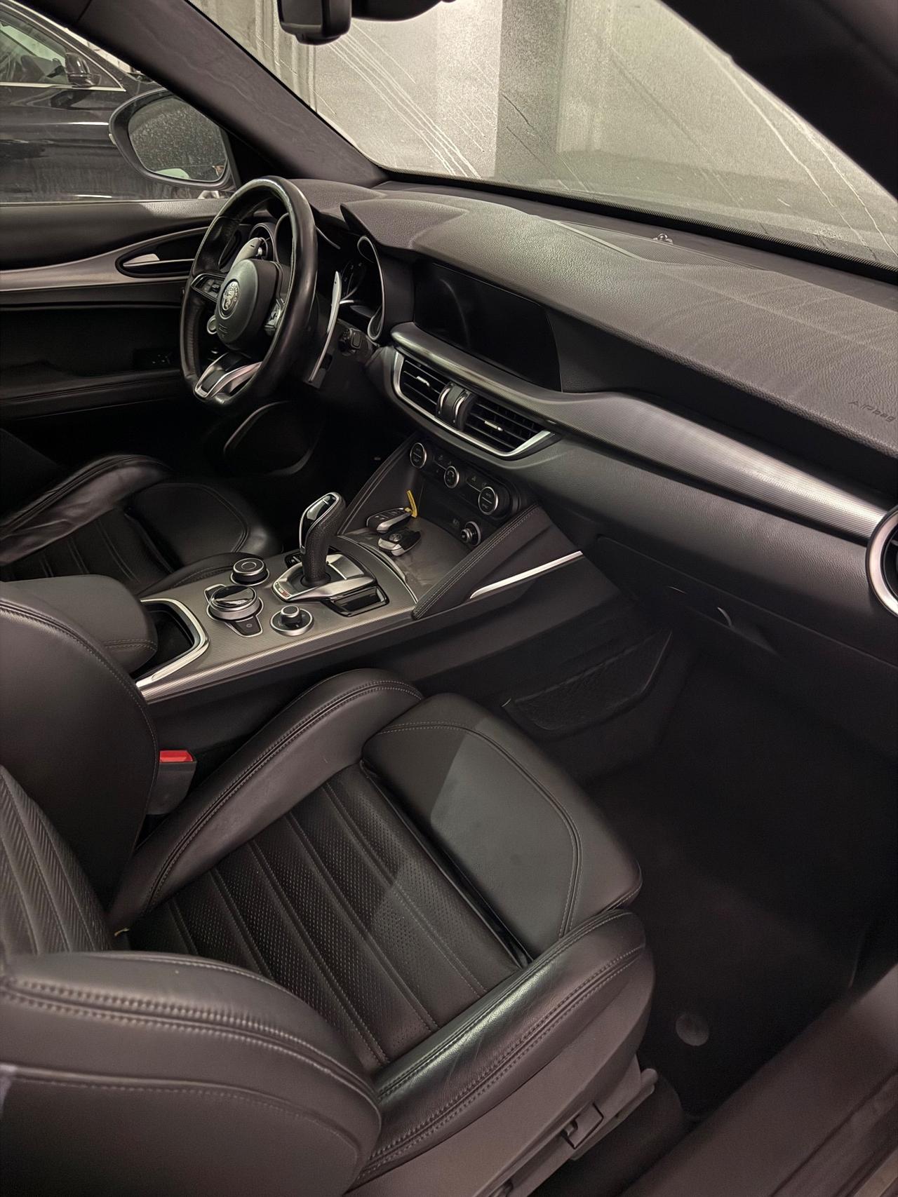 Alfa Romeo Stelvio 2.2 Turbodiesel 210 CV AT8 Q4 Veloce