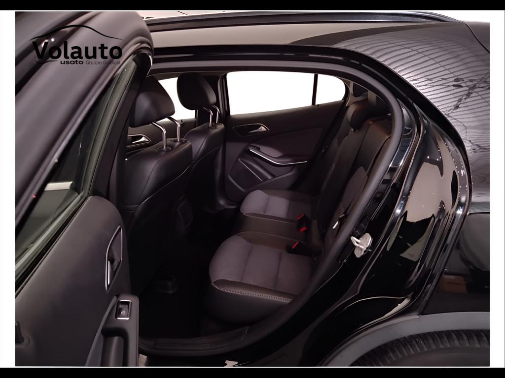 Mercedes-Benz GLA-X156 2017 - GLA 180 d Sport