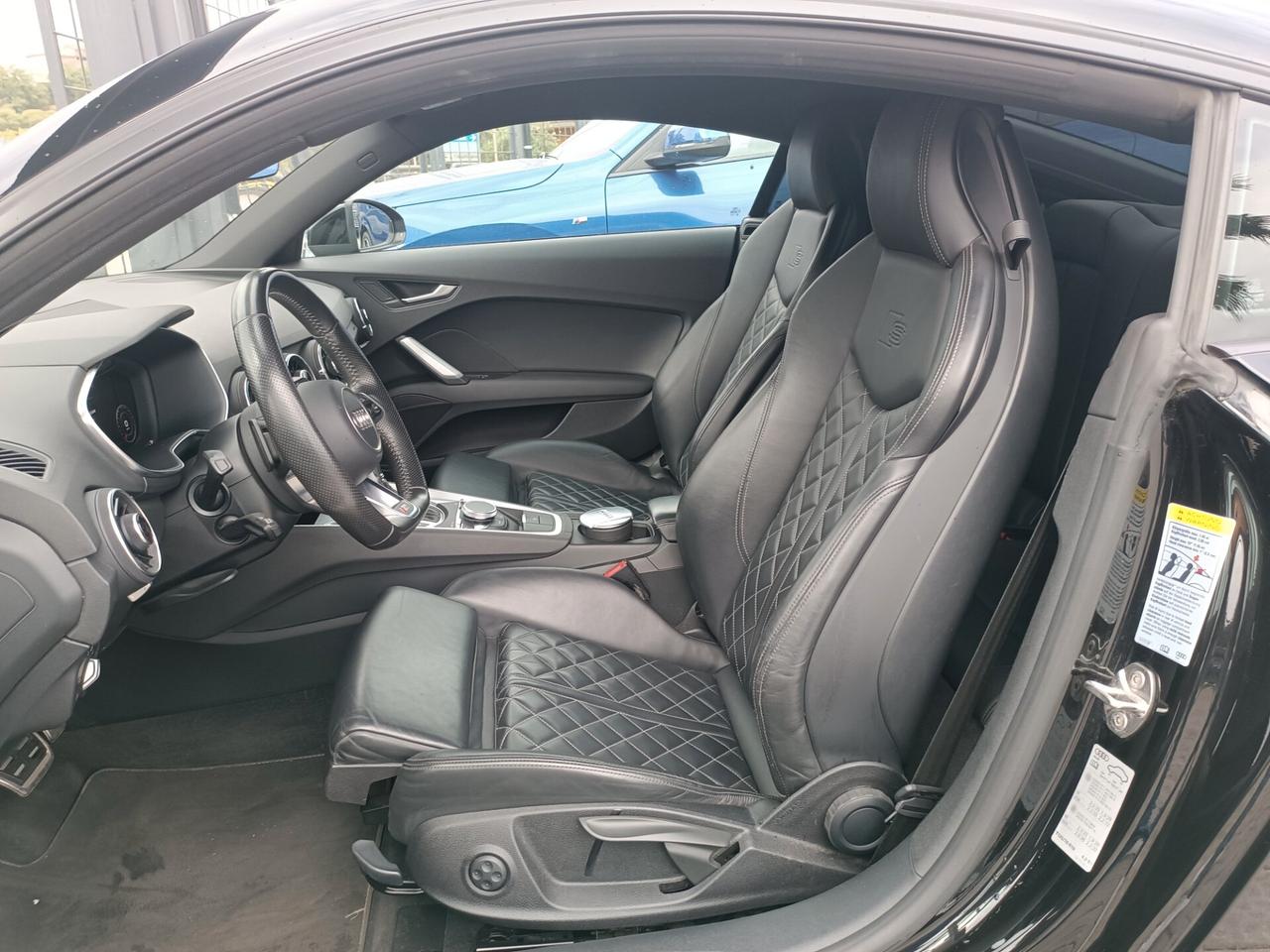 Audi TT Coupé 2.0 TFSI S line
